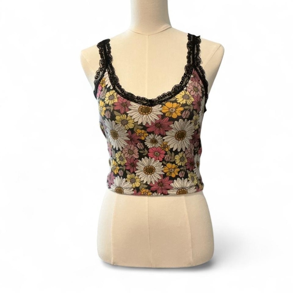 Forever 21 Camisole Women Medium Multicolor Excellent Floral Lace‎ Ribbed Crop